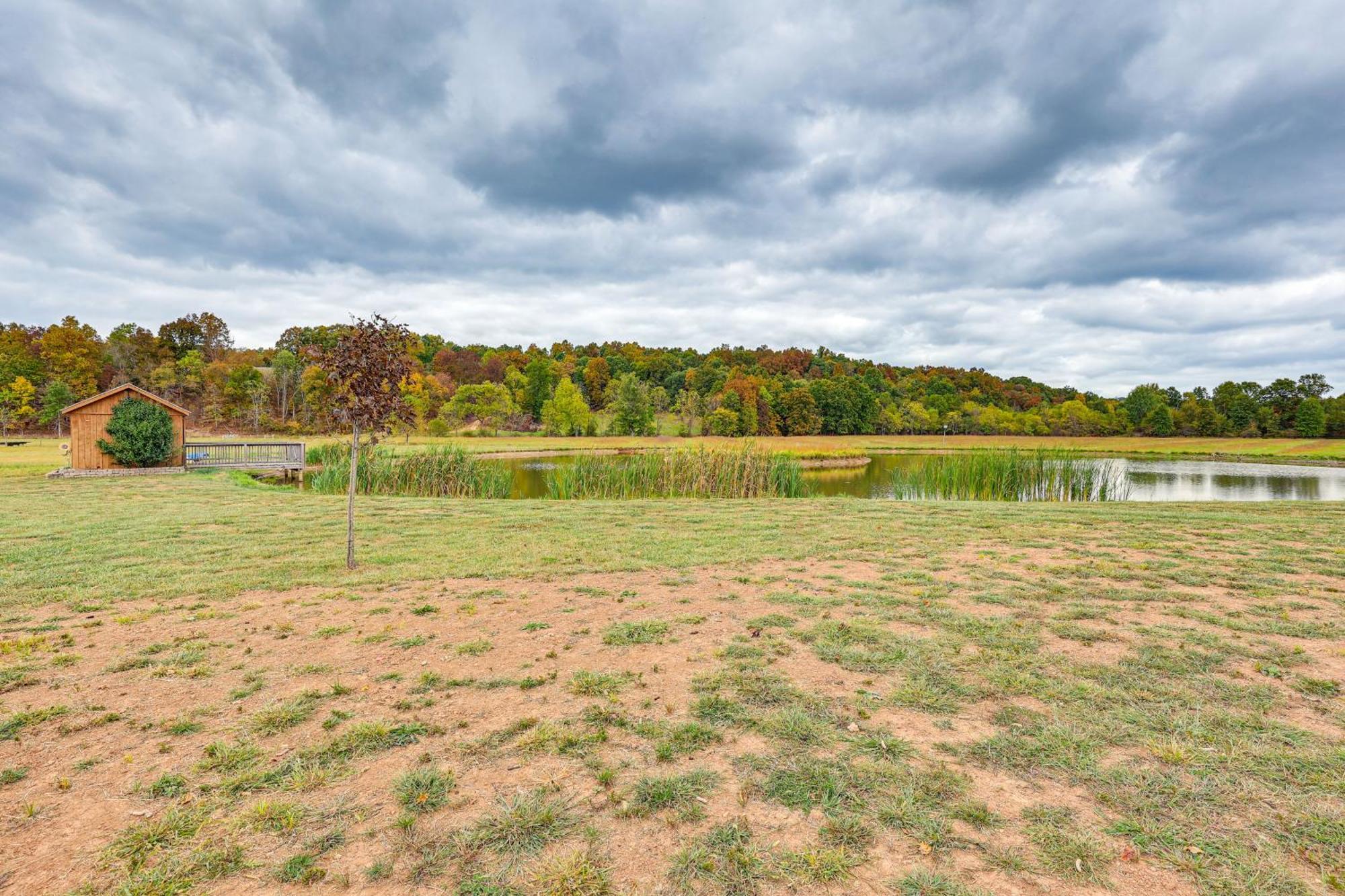 Wooded Escape With Pond And Grill In Pleasant City! Villa Senecaville Exterior photo