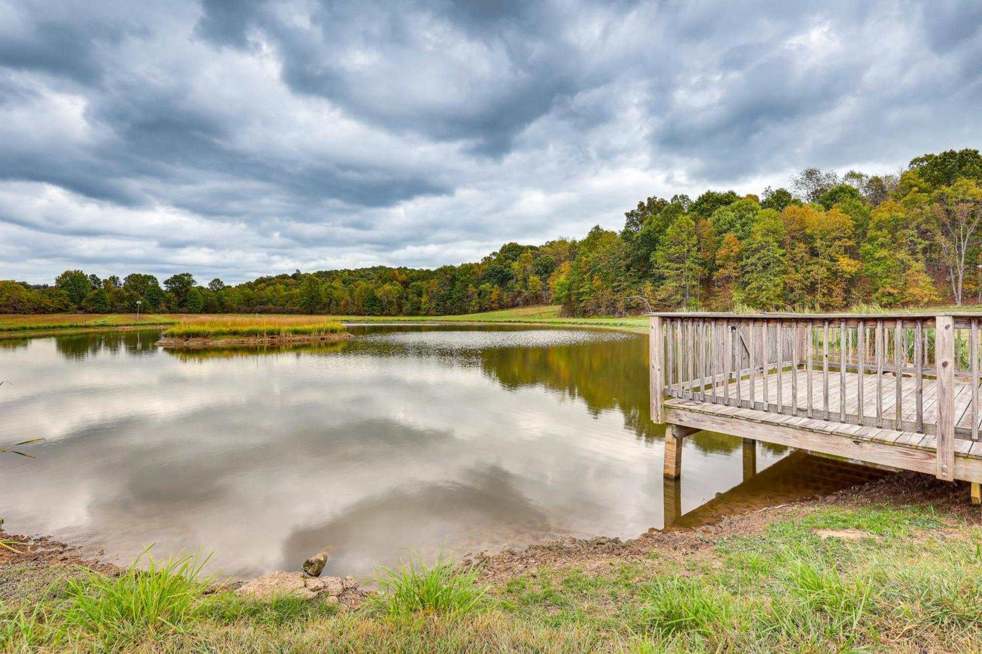 Wooded Escape With Pond And Grill In Pleasant City! Villa Senecaville Exterior photo